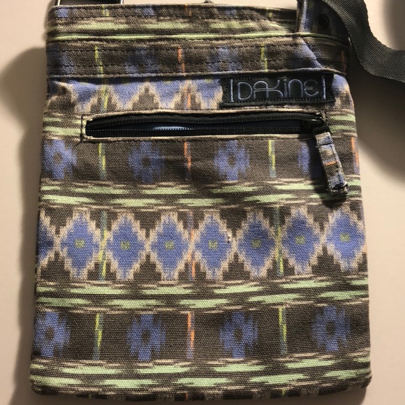 Dakine Cross Body Shoulder Bag - Picture 4 of 8